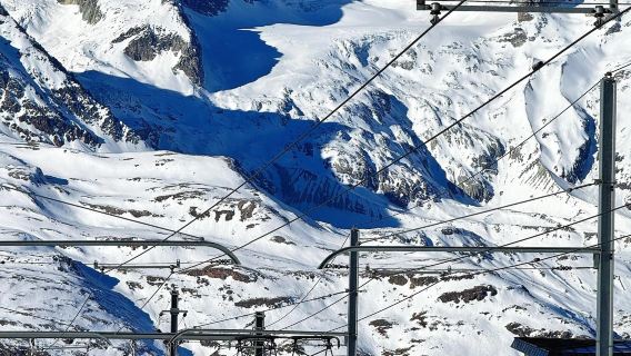 瑞士▎格林德瓦+因特拉肯夢中的天堂+少女峰滑雪【包車隨心遊】