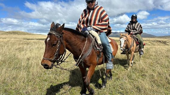 Excursión a caballo al Cotopaxi desde Quito – Aventura en los Andes