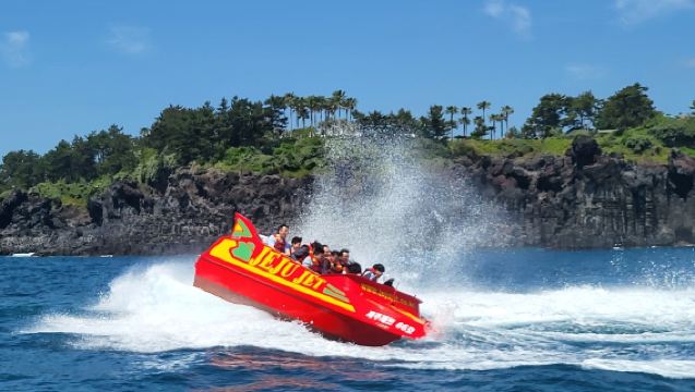 제주도 서귀포 제트보트 스피드보트 80km/h 바닷길 질주 360° 회전 중문대포 주상절리 근접 관람 스릴 넘치는 체험 구명조끼 포함 제주도 핫플레이스