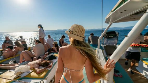 Spanyol Pulau Mallorca: Pelayaran Katamaran 5 Jam + Makan Siang + Waktu Berenang