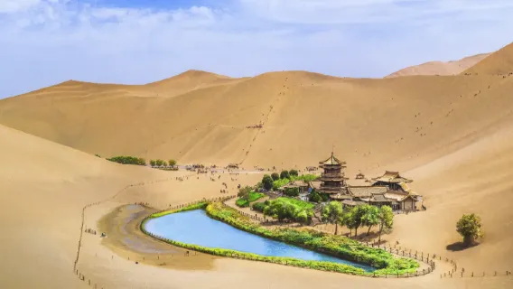 Gansu province | Chinese/English/other languages | local guide/guide/interpreter/in-park commentary