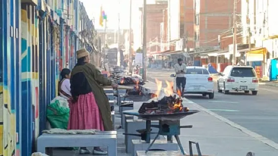 Understand La Paz & El Alto: Daily Life + Cable CarCar