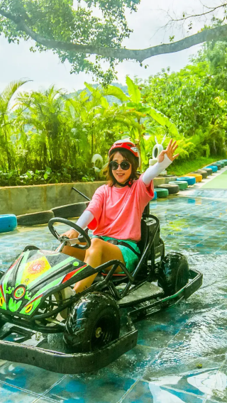 ออกเดินทางจากซานย่า: ทัวร์ 1 วัน เหมารถชมวัฒนธรรมชนเผ่าหลีและเหมียว ณ หุบเขาหมากพลู มรดกวัฒนธรรมชนเผ่าและทิวทัศน์ภูเขา