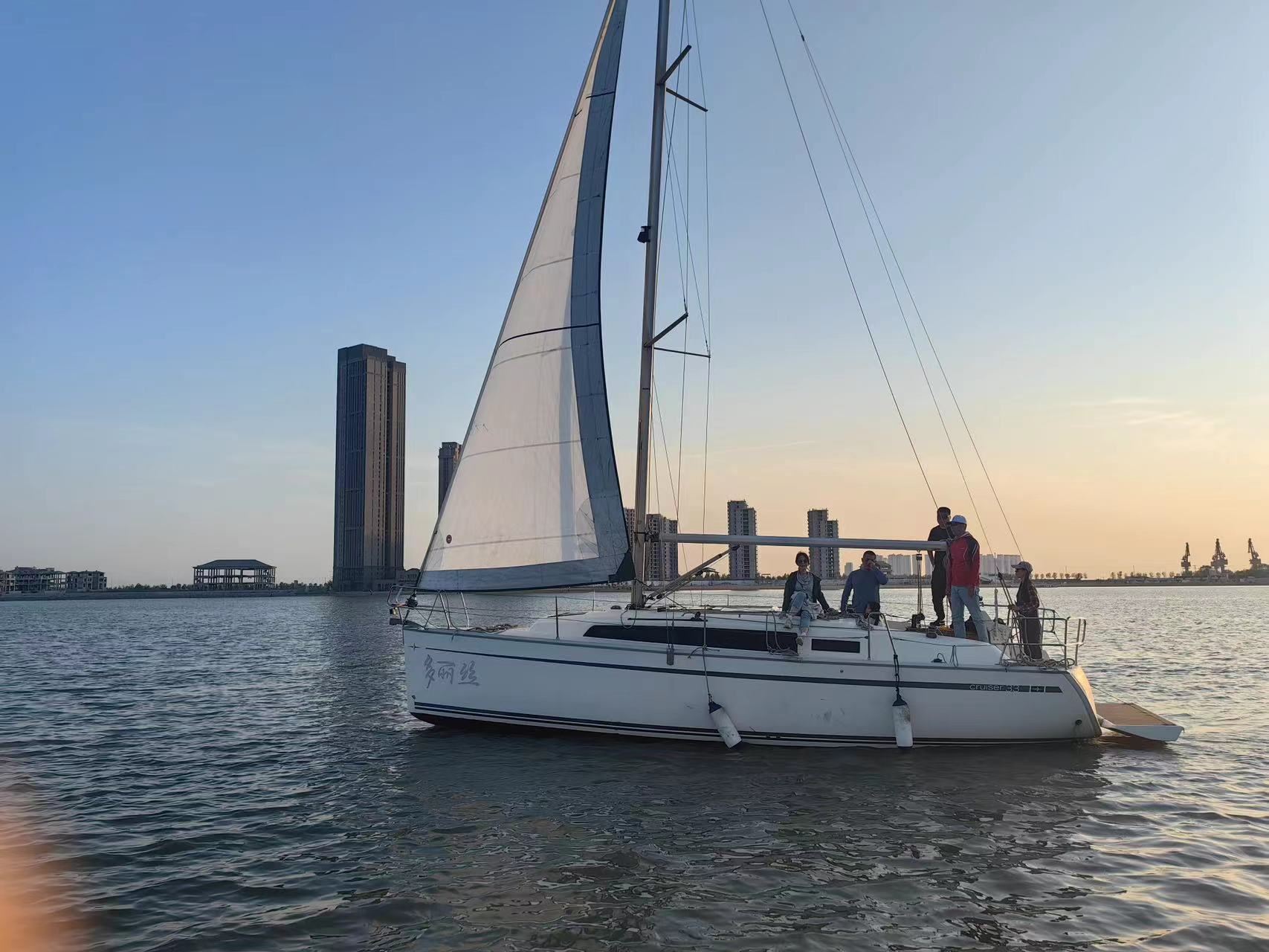 天津遇見雲灣海上帆船體驗【帆船包船體驗/多時間可選擇/33尺多麗絲帆船/法伊11小帆船】