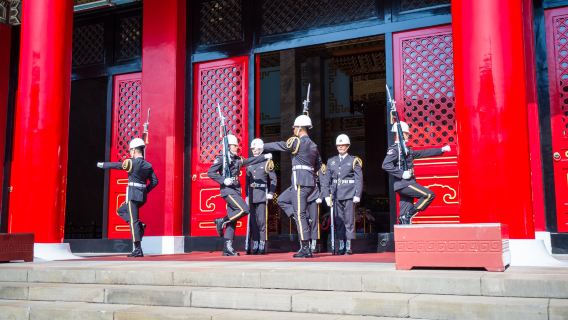 台北市内の定番名所をまわる半日観光ツアー（午前発）