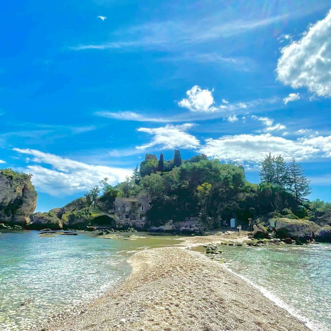 Naxos Gardens, Taormina, & Castelmola: Guided Tour + Transfers from Catania