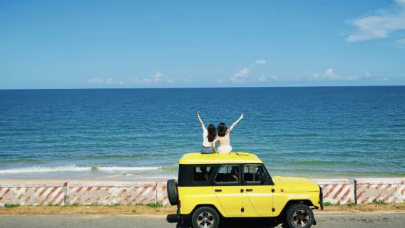 Mui Ne White Sand Dunes + Fairy Stream + Red Sand Dunes + Mui Ne Fishing Village one-day tour(including jeep + dune buggy