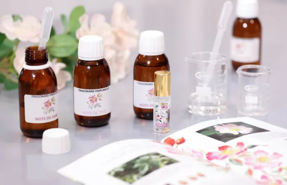 法國巴黎花宮娜香水博物館香水製作工作坊體驗