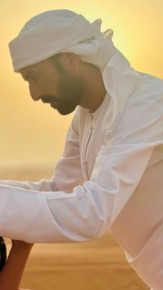 Dubai Red Dune Desert Safari [Optional Air-Conditioned Room, Hotel Transfer + Dinner Show with Camel Ride + Henna Painting]