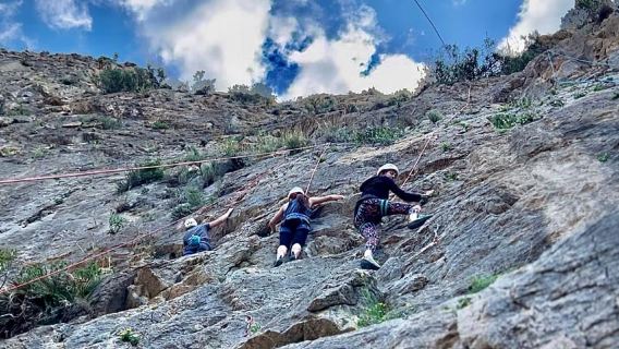 Granada: Arrampicata su roccia con la corda superiore Placas Negras
