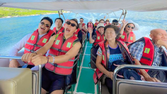 ทัวร์เกาะ hopping: แนวปะการังที่เกาะหินมุ้ง และกิจกรรมอาบโคลนโดยเรือสปีดโบต