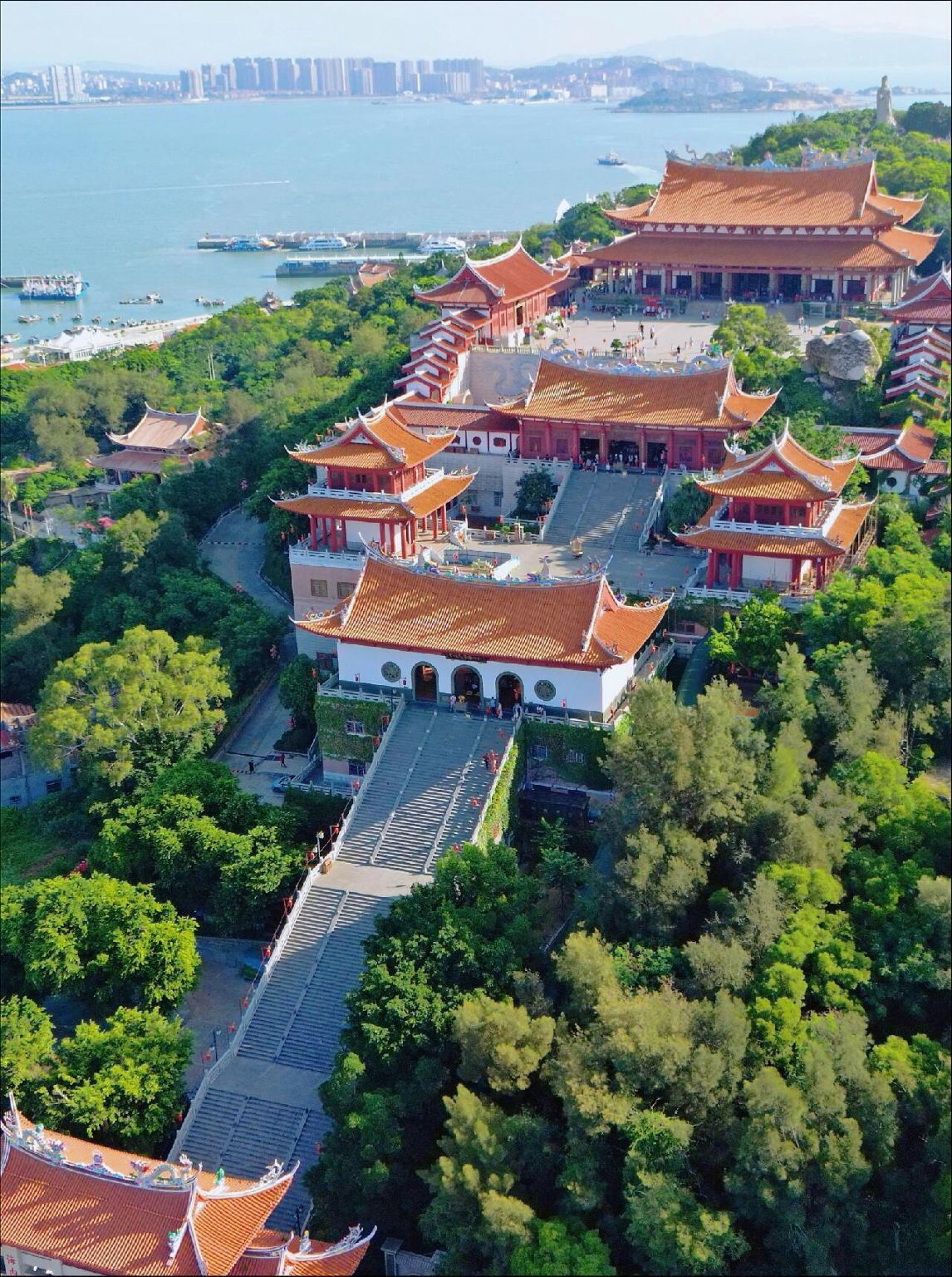 Putian region: Professional guides/translators/local escorts/itinerary customization/team building/meeting events/business reception/custom tours