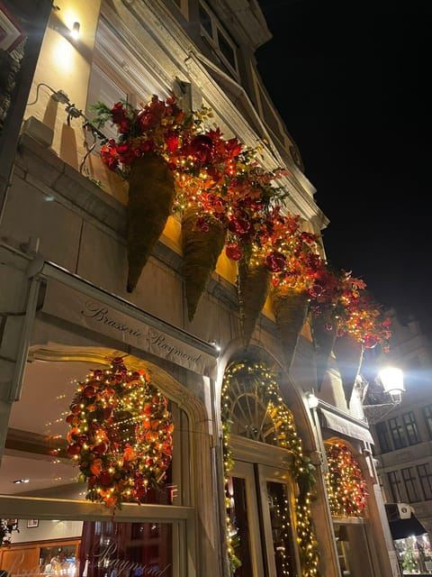Bruges: Guided Retro Bike Tour of Highlights and Hidden Gems