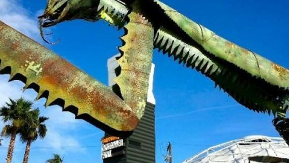 Downtown Las Vegas: Walking Tour of Fremont Street from Past to Present