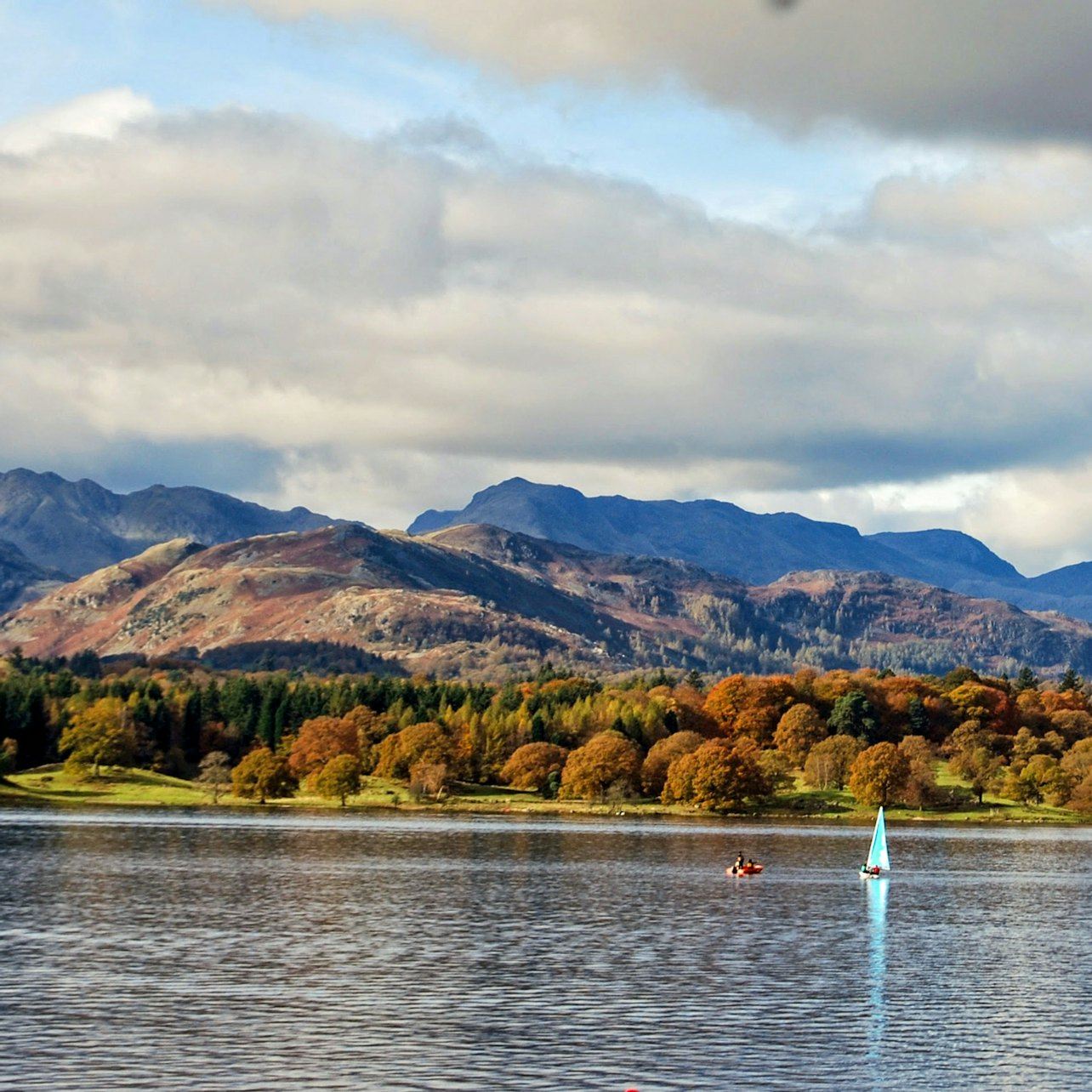 วินเดอร์เมียร์และเขตทะเลสาบ: ทัวร์หนึ่งวันพร้อมไกด์จากแมนเชสเตอร์