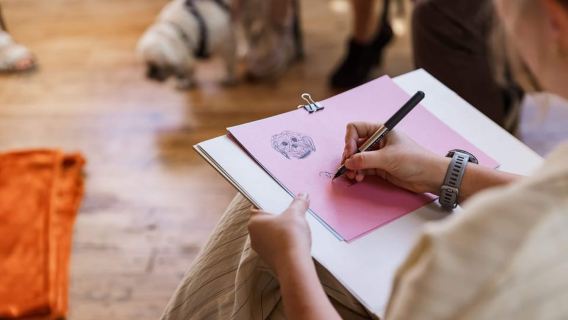 Bristol: Dog Life Drawing led by local Artist Cai Burton