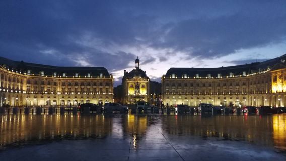 Perancis, pusat bandar Bordeaux, Muzium Wain, Gereja Sainte-Croix, lawatan sewa peribadi - Pilihan Cemerlang