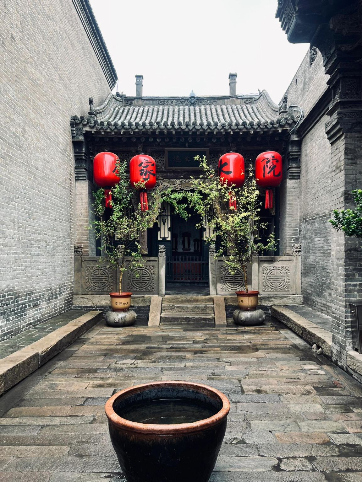 однодневный тур с индивидуальным трансфером/арендой автомобиля с водителем по усадьбе семьи Chang, Дому семьи Qiao и старой улице Юйцы в Цзинчжон, провинция Шаньси, с услугами на русском и английском языках