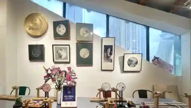 【重慶非遺體驗】重慶非遺蜀繡文化傳習體驗館·相予繡閣【非遺傳承人教學+手繡書籤/面繡團扇+作品可帶走】