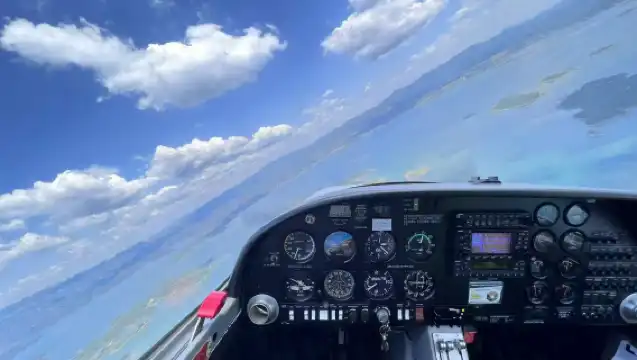 北京密雲穆家峪機場固定翼真機駕駛體驗【專業飛行教官帶飛+免費提供飛行製服+贈送照片+4K360全景錄影帶影片】