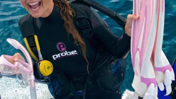 Cairns Great Barrier Reef Silverswift 1-day tour with professional scuba diving cruise