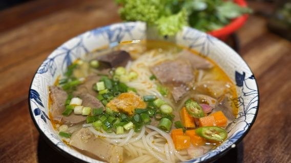 Da Nang City : Seven Local Food Tastings & Sightseeing By Scooter