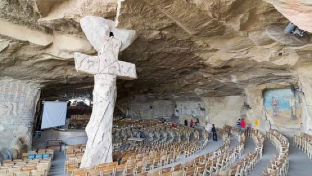 埃及開羅一日遊【薩拉丁城堡+洞穴教堂+哈里里市場】