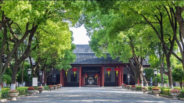 南京總統府+明孝陵+美齡宮梧桐道+中山陵景區+音樂台+夫子廟