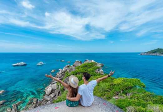 From Krabi: Similan Islands Day Trip by Speedboat