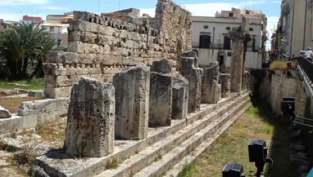 From Taormina: Syracuse & Ortigia tour