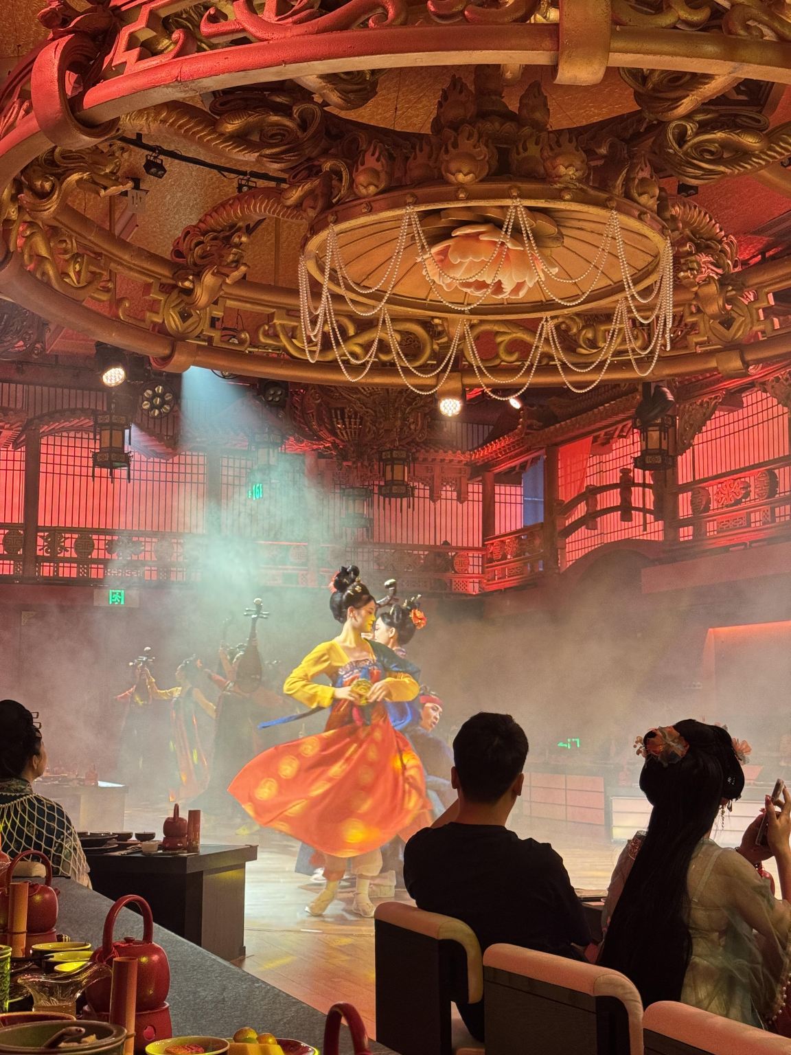 Fuzhou Imperial Banquet - Step into the Splendor of Chang'an with Exquisite Attire, Immersive Experience of Royal Feast | Premium Cuisine + Palace Music & Dance + Optional Costume & Makeup Experience