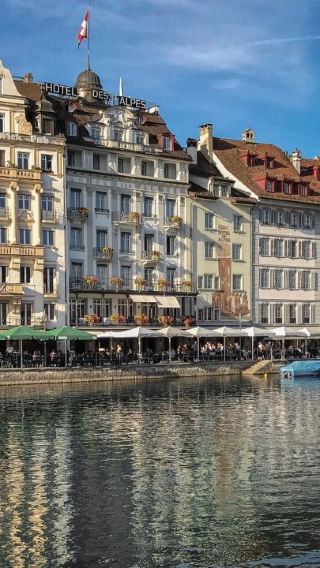 Custom trip in Lucerne | Sightseeing train + transportation museum + Old Town + Chapel Bridge※