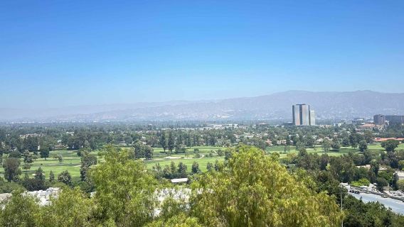 美國洛杉磯來回西海岸棕櫚泉奧特萊斯一日遊+中文司機