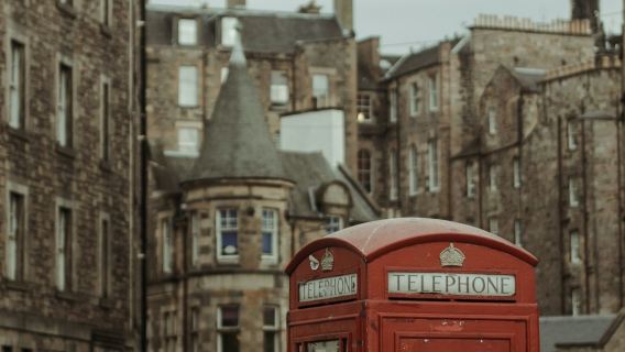 Edinburgh: City Audio Guide App for Your Smartphone