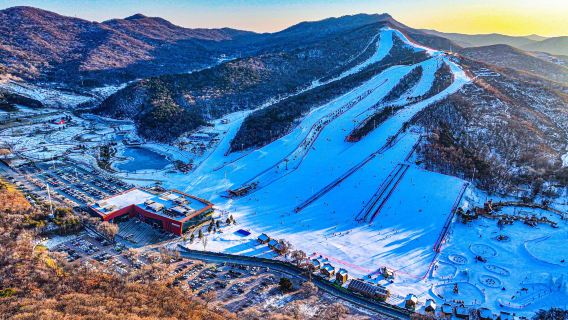 瀋陽故宮+張學良舊居+中街+棋盤山滑雪場全天滑雪含觀光纜車