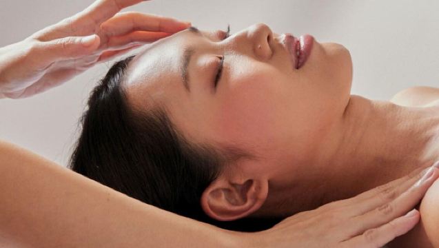 Bangkok: Esperienza di Massaggio Tradizionale e Workshop Klai Thai