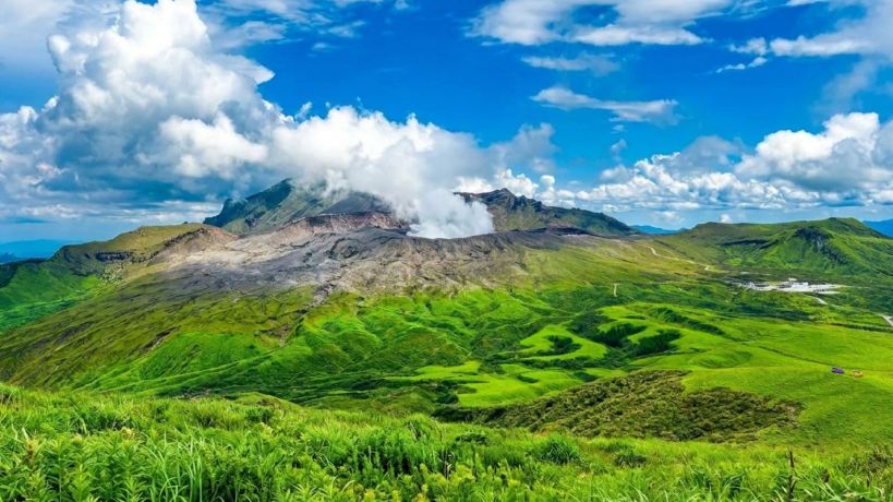 Mount Aso & Takachiho Day Tour