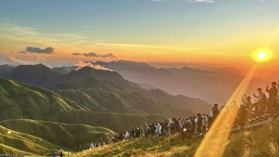 Tiket masuk umum Gunung Wugong + perkhidmatan jemput dari Stesen Kereta Api Pingxiang/Stesen HSR ke Pusat Pengunjung Gunung Wugong