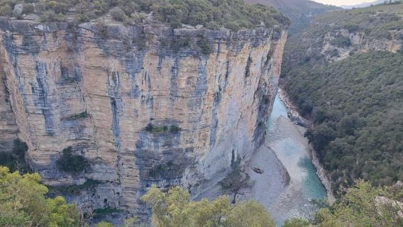 Osumi-Schlucht und Bogova-Wasserfall von Berat aus - von 1001AA