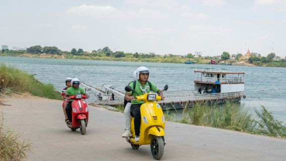 พนมเปญ: ทัวร์เกาะไหมครึ่งวันพร้อมเวสป้า + บริการรับส่ง