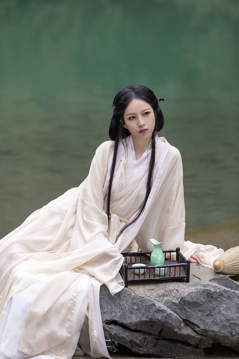 Heihe Trip Moments[Driver-guide plus photography + makeup & costumes + itinerary customization + aerial microfilm + all raw photos included + unlimited number of participants]