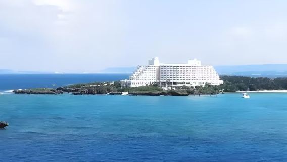 日本沖繩+萬座毛+沖繩美國村+沖繩美麗海水族館一日遊