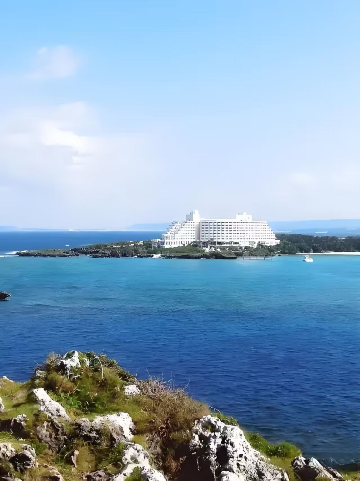 日本沖繩+萬座毛+沖繩美國村+沖繩美麗海水族館一日遊