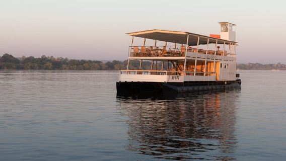 Victoria Falls: Dinner Cruise on the Zambezi River