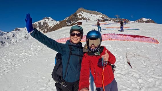 Mürren: Vuelo panorámico en parapente biplaza, experiencia completa