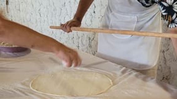 Lớp học Burek: Lăn, Nướng, Ăn