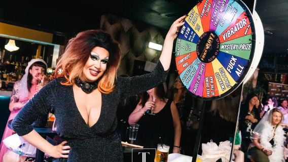 Liverpool: Espectáculo de cabaret y bingo de FunnyBoyz Benidorm (viernes)