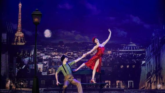 Paris: Makan Malam VIP dan Pertunjukan Kabaret di Paradis Latin