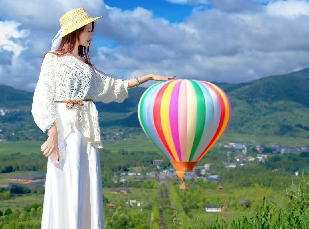 騰衝0差評純玩【火山+柱狀節理+餵猴+北海】2-6人精品團