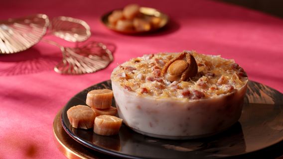 หมิงเก๋อ (โรงแรม Cordis ฮ่องกง) | ภัตตาคารกวางตุ้ง | ขนมปีใหม่ชาดำหงส์แดงจากต้นไม้โบราณ/ขนมปีใหม่กวนมะพร้าว/ขนมไส้หัวไชเท้า/ขนมมะพร้าวพุทรา/หม้อไฟหรูวันตรุษจีน